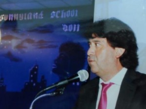 Sunny prof Baeza